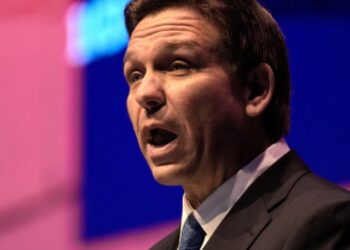 La estrategia de los abogados de DeSantis para lograr que entre en vigencia una polémica ley