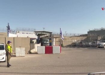 Gaza e Israel esperan durante el primer día de tregua la liberación de cientos de detenidos