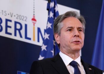 Blinken torna su atención a Ucrania y los Balcanes