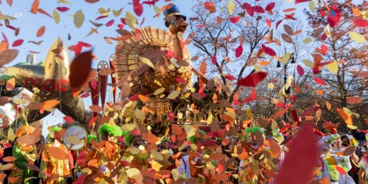 Miles de personas disfrutaron del desfile de Acción de Gracias en Nueva York