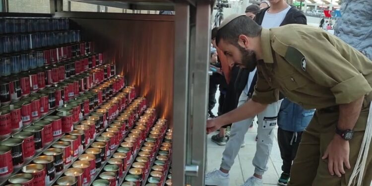 La Torá, recurso a la desesperada para la salvación de los rehenes de Hamás