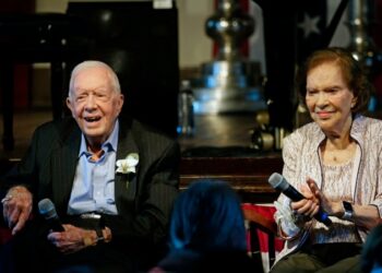 Muere exprimera dama de EEUU Rosalynn Carter a los 96 años
