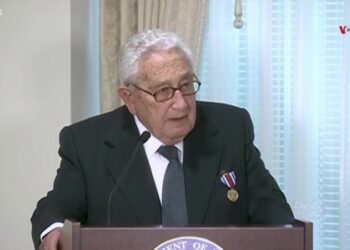 Muere Henry Kissinger, figura clave de la política exterior de EEUU