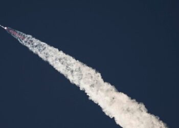 Lanzamiento de nave Starship de SpaceX falla a minutos de llegar al espacio