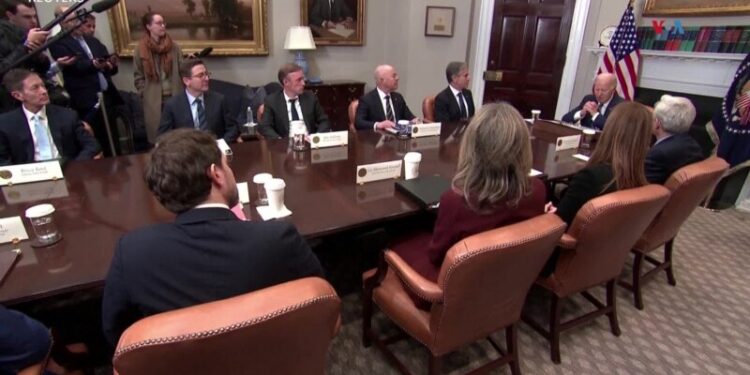 Biden pide fondos adicionales para frenar tráfico de fentanilo