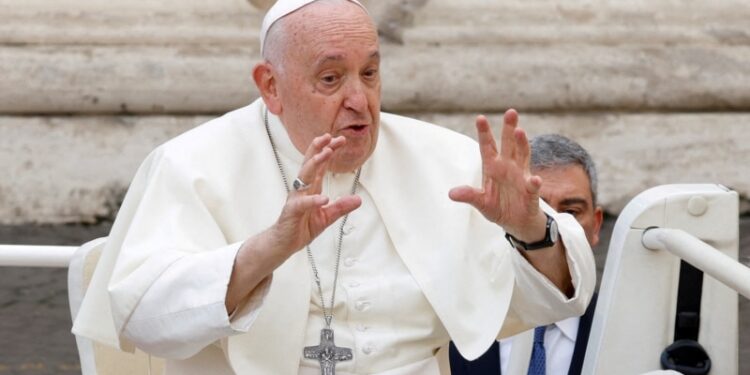 El papa Francisco se reunirá con una delegación palestina y familiares de rehenes israelíes