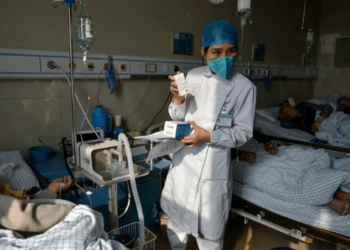 Las tres claves para entender el nuevo brote de neumonía en China