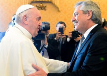 El papa Francisco recibirá a Alberto Fernández en el Vaticano la próxima semana