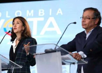 Denuncian que Ingrid Betancourt no puede volver a Colombia por falta de seguridad