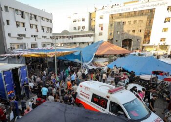 La OMS confirma una tercera evacuación en el hospital de Al Shifa en Gaza