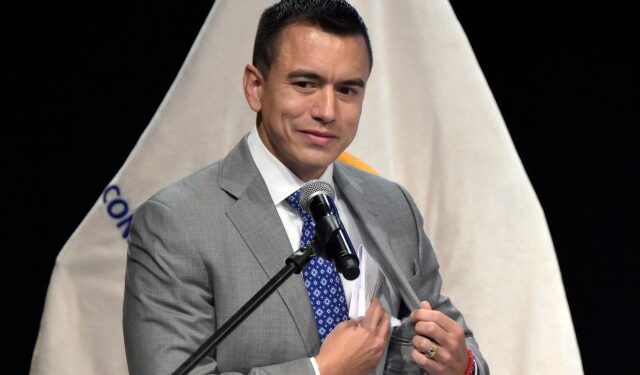 El empresario Daniel Noboa se posee como el presidente más joven de Ecuador este #23Nov