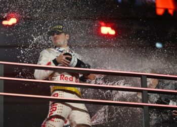Verstappen “sudó” para ganar en Las Vegas