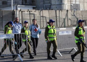 Las primeras IMÁGENES de los rehenes israelí tras su liberación