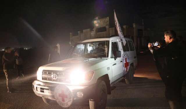 Hamás liberó a otros seis rehenes israelíes este jueves