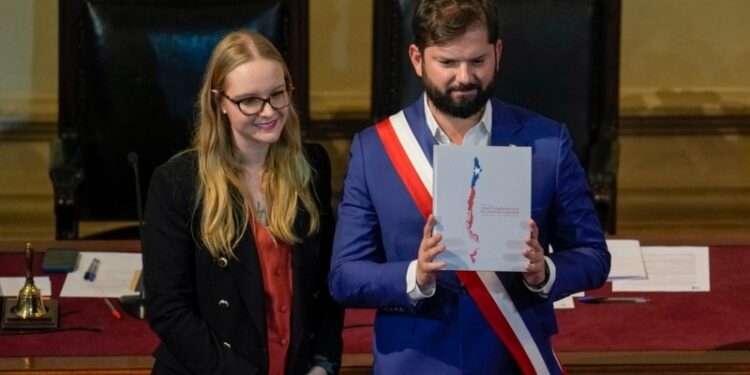 Los chilenos votarán una nueva Carta Magna que sustituya la de 1980
