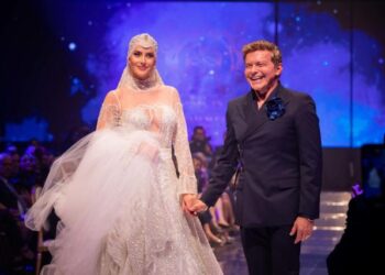 Giovanni Scutaro baña en azules a la pasarela venezolana con su colección “Bajo el signo de Piscis”