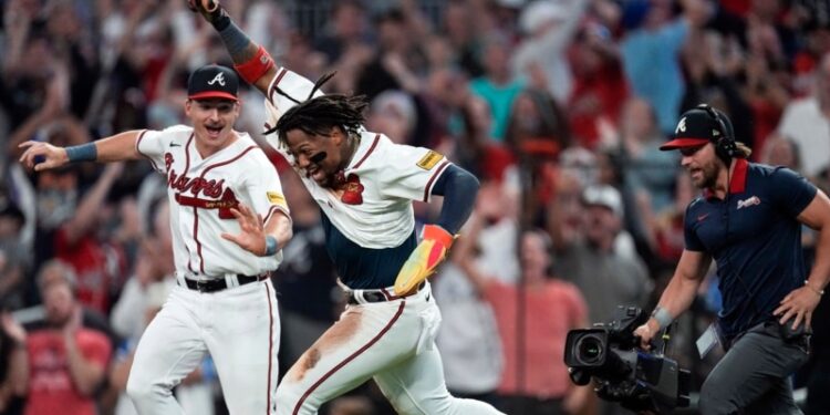 Las 5 principales noticias de Venezuela hoy: Chevron envía crudo; Acuña MVP; TSJ blinda el referendo, y más