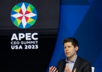 Sam Altman vuelve como director general de OpenAI días después de su despido