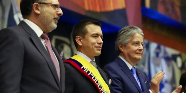 La Asamblea de Ecuador decide reanudar el juicio político al expresidente Guillermo Lasso