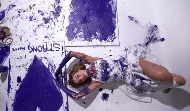 Aleska Génesis apoya a la ONU en campaña contra violencia de género