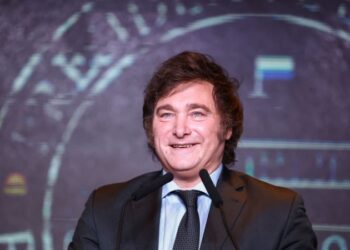 Javier Milei promete una nueva era política tras su victoria electoral en Argentina