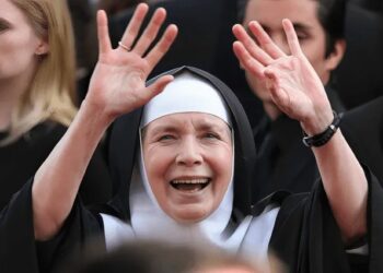La historia de Dolores Hart, la actriz que dejó Hollywood para convertirse en monja