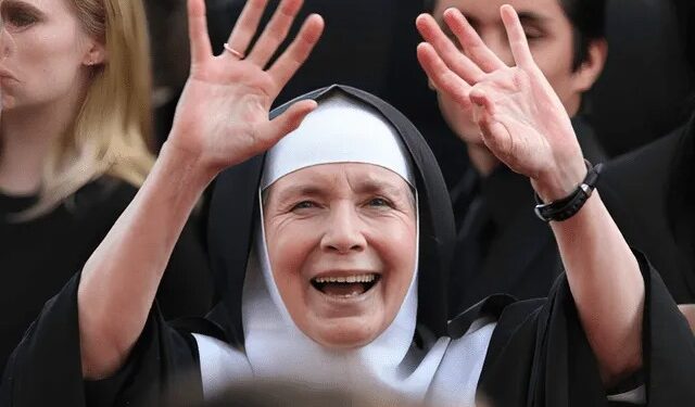 La historia de Dolores Hart, la actriz que dejó Hollywood para convertirse en monja