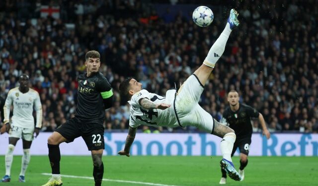 Real Madrid sentenció el liderato del grupo tras vencer al Napoli