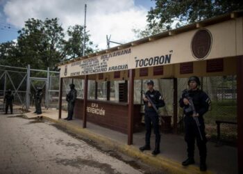 Show sin estrategia: Maduro busca tapar la crisis penitenciaria en Venezuela