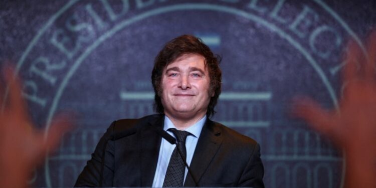 Javier Milei considera “inapropiados” comentarios de Maduro tras su triunfo