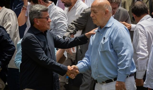 El Gobierno colombiano y ELN se volverán a reunir en México a partir del #30Nov