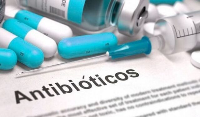 El consumo excesivo de antibióticos reduce su eficacia, alerta la OMS