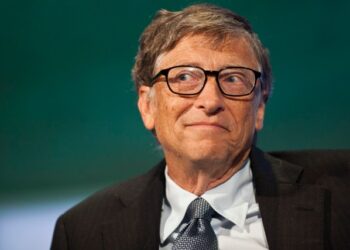 Bill Gates está a favor de un futuro donde las IA permitan una semana laboral de tres días