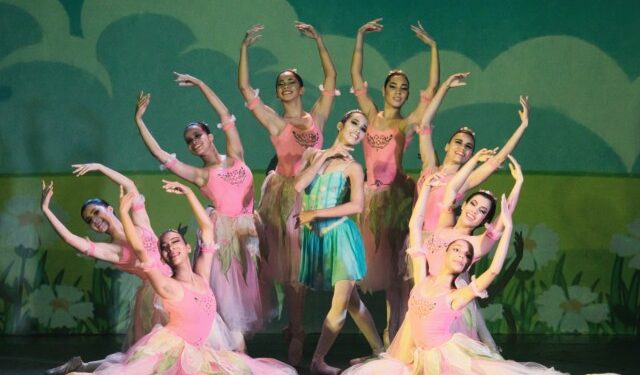 Obra “Cascanueces de Ballet de la Mar” celebra dos décadas en escena 
