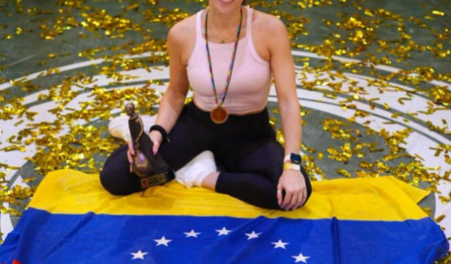 La venezolana Laura Biondo alcanzó el tercer lugar en el Mundial de Freestyle de Fútbol (FOTOS)