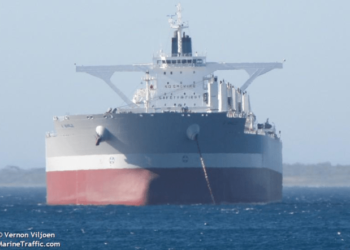 Empresa polaca Orlen fletó supertanquero para cargar petróleo venezolano rumbo a China