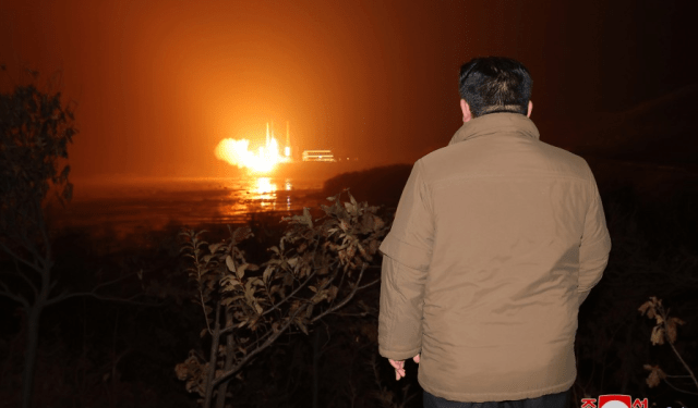 Régimen de Corea del Norte puso en órbita su polémico satélite espía