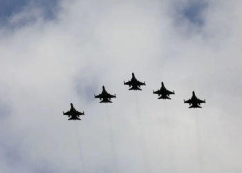 Taiwán detectó diez cazas y cincos buques del régimen de Xi Jinping en sus inmediaciones