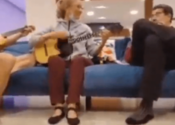 VIDEO: Nicolás Maduro en medias y “Cilita” al cuatro, una osada interpretación que lastimará tus tímpanos