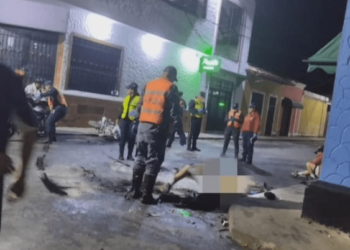 Dos jóvenes calcinados y uno gravemente herido dejó choque de tres motos en Táchira