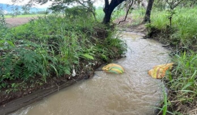 Hallaron cadáveres de dos hombres dentro de costales en trocha de La Parada