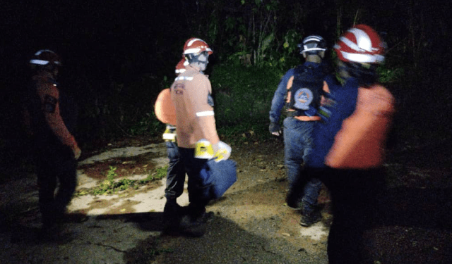 Protección Civil emprendió búsqueda nocturna de cinco personas extraviadas en zona boscosa de Táchira