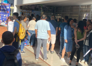 Padres retiraron en masa a sus hijos ante presencia de reclusos en Colegio San Agustín de El Marqués