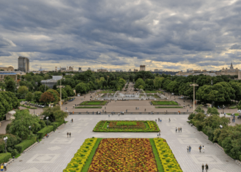 Ruso acabó en la cárcel por escribir sobre la nieve una inocente frase contra la guerra