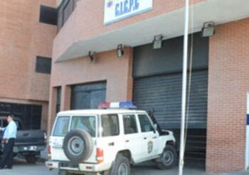 Terror en Vargas: durante acalorada pelea, lo golpearon con una piedra hasta matarlo