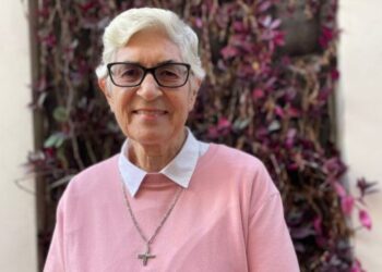 Dolores Palencia, la monja que rompió con 20 siglos de tradición y podría sustituir al Papa