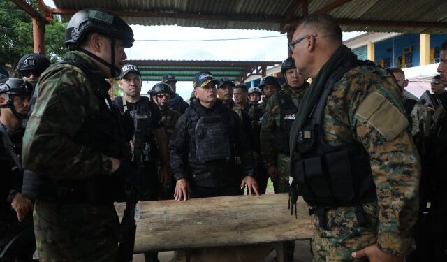 What does the intervention of prisons in Venezuela have to do with the 2024 presidential elections?