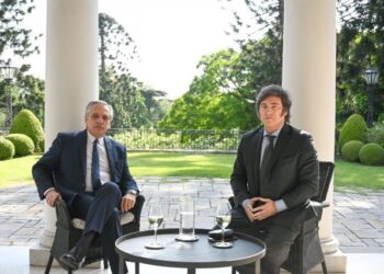 La FOTO de la transición entre Alberto Fernández y Javier Milei en la Quinta de Olivos