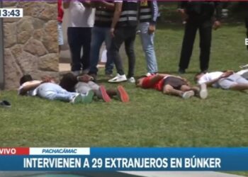Detuvieron en Perú a venezolanos con pistolas y granadas que preparaban una fiesta en un búnker