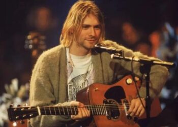 Los demonios de Kurt Cobain y la guitarra más cara de la historia: así fue el MTV Unplugged de Nirvana